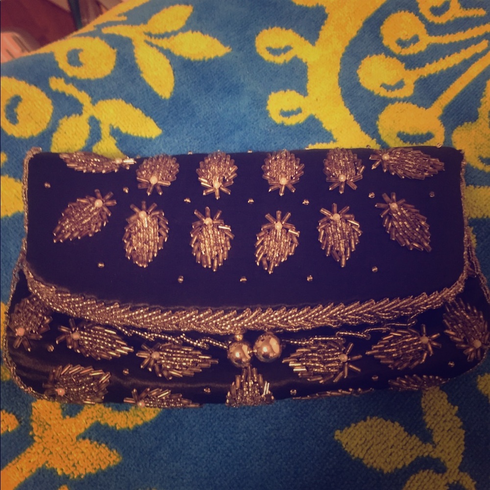 EUC vintage clutch